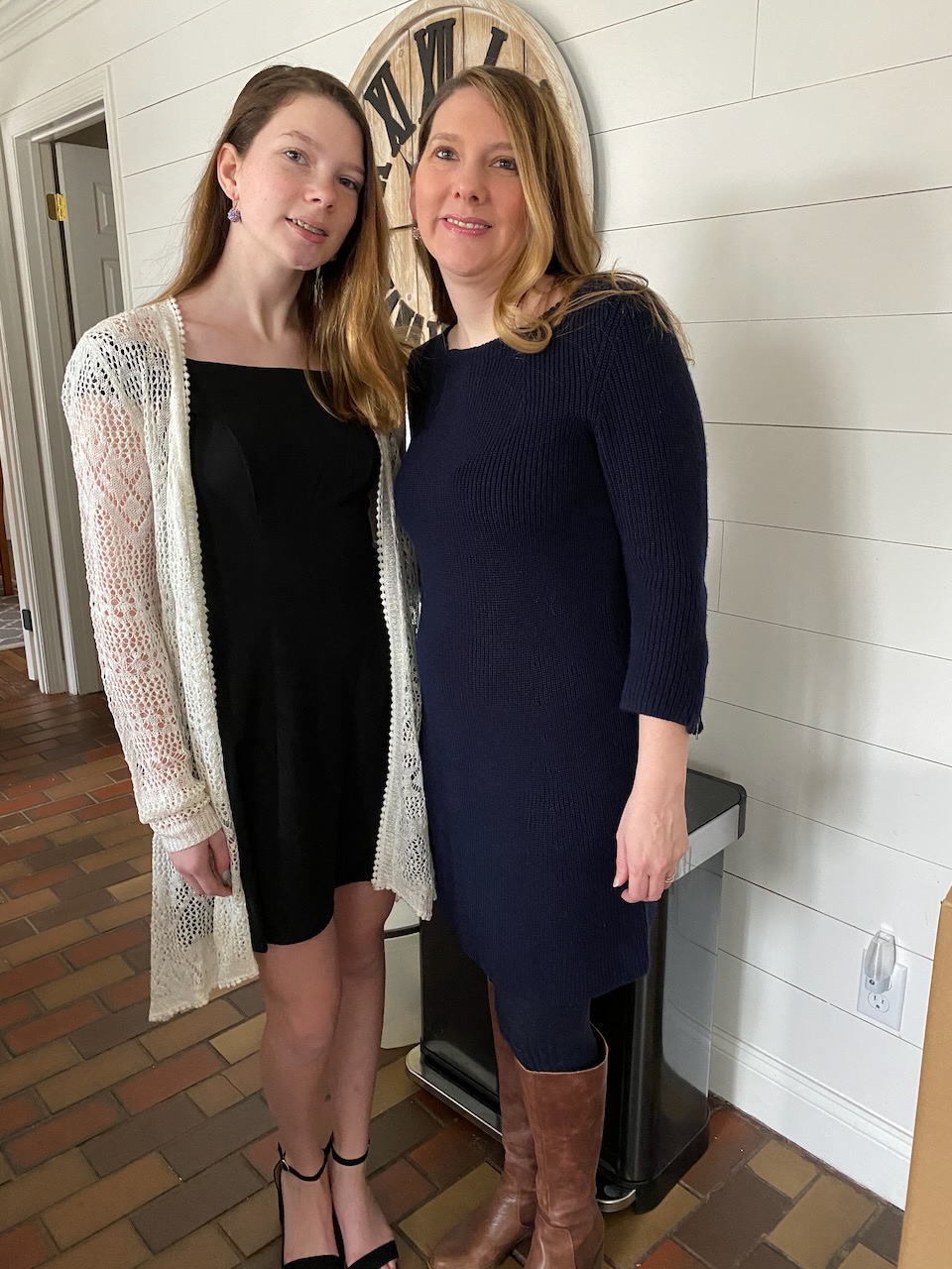 2020-02-16-girls-going-out photo